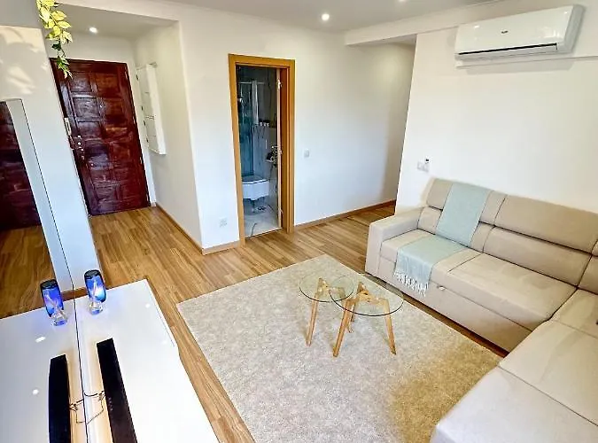 Lisbon Luxury * Amadora